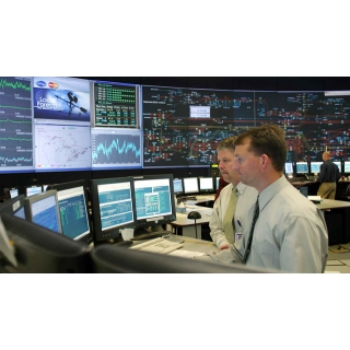dich-vu-van-hanh-nha-may-dien-nlmt-solar-farm-bang-phan-mem-scada