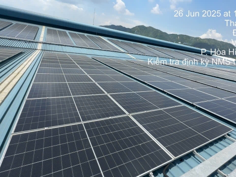cho-thue-he-thong-dien-mat-troi-voi-central-inverter